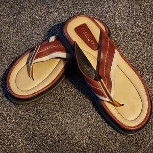 Kenneth Cole Reaction Brown and Cream Flip-Flop Sandals